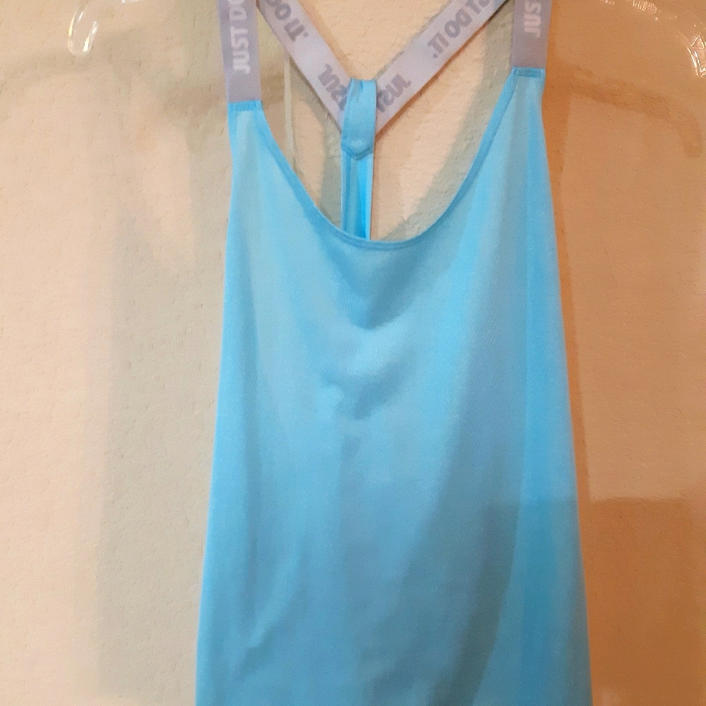 Nike dry fit tank